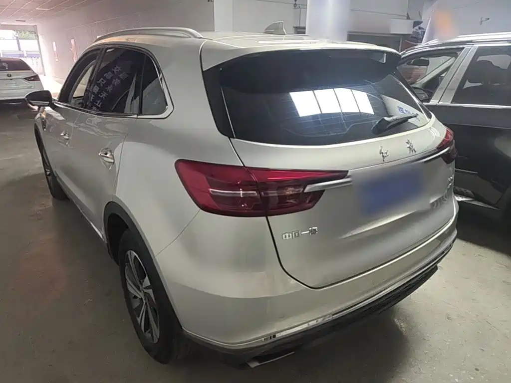 Hongqi HS5 2019 2.0T