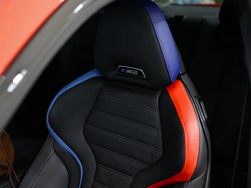 BMW M2 — миниатюра 8