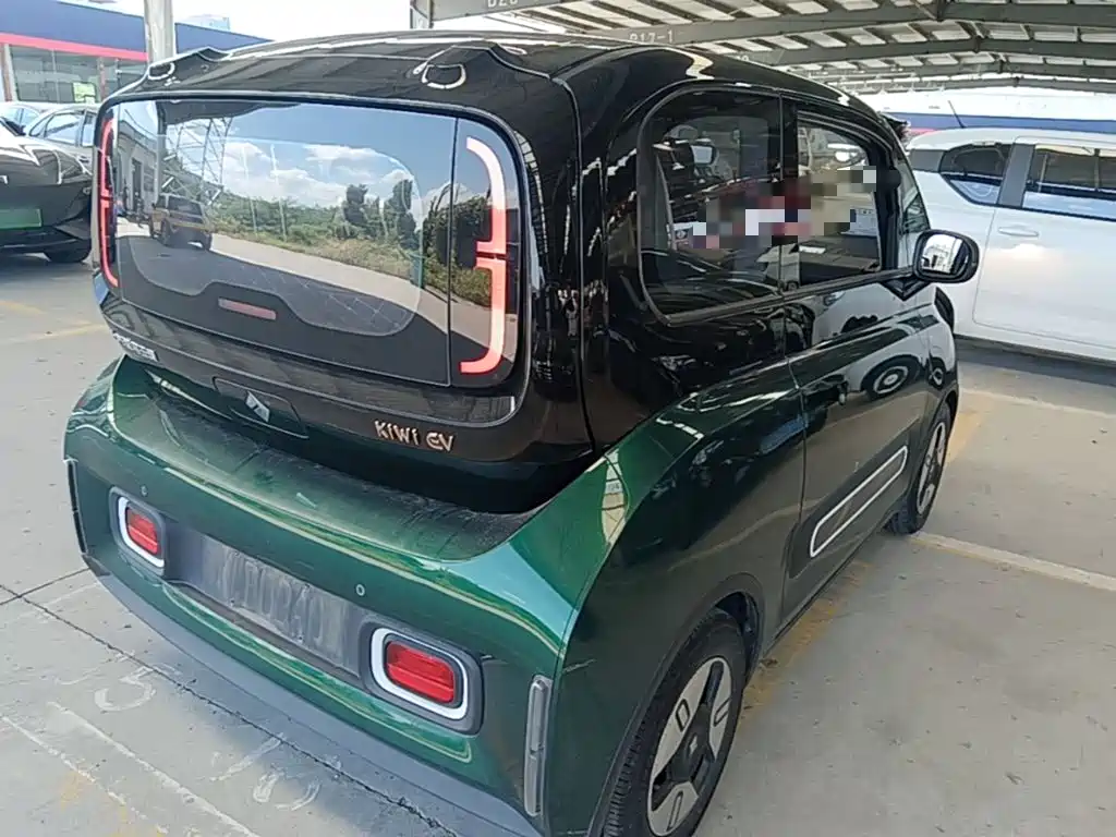 Baojun KiWi EV — миниатюра 7