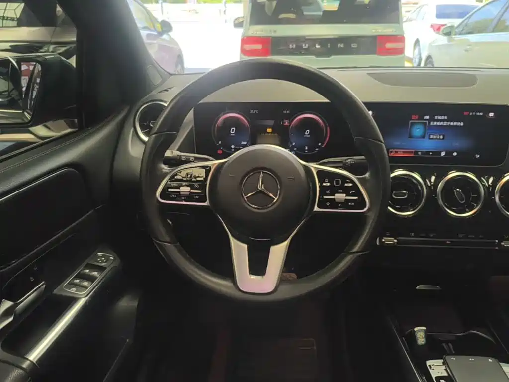 Mercedes-Benz B-Class — миниатюра 11