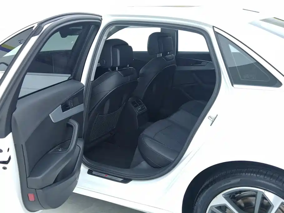 Audi A4L — миниатюра 11