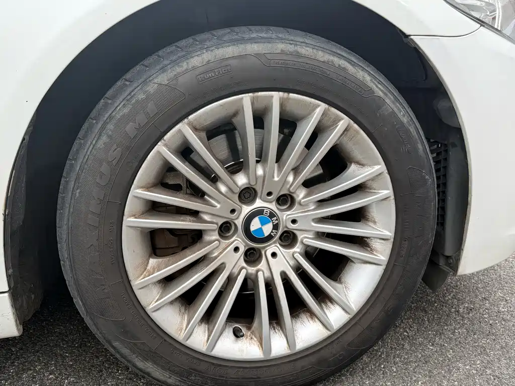 BMW 5 Series — миниатюра 20