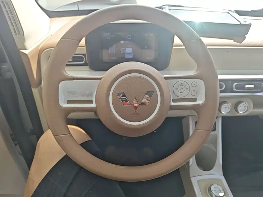 Wuling MINIEV — миниатюра 11