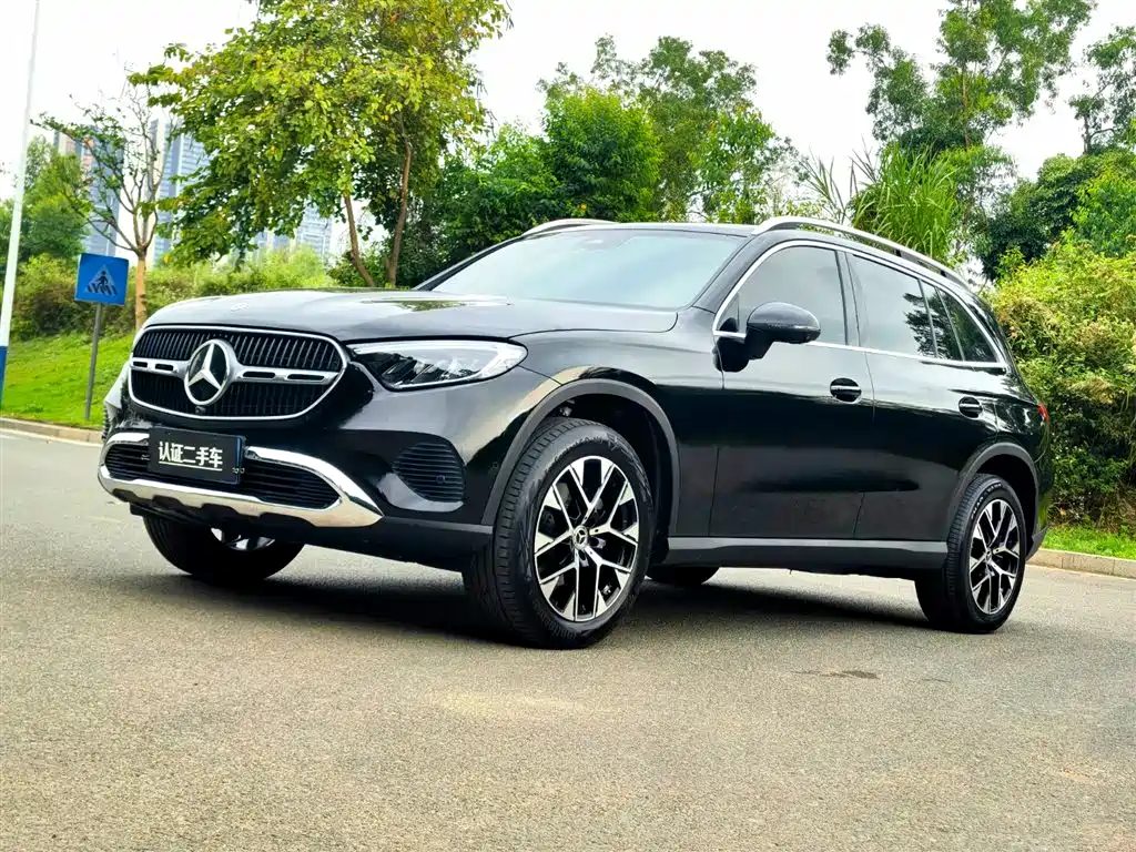Mercedes-Benz GLC 2025