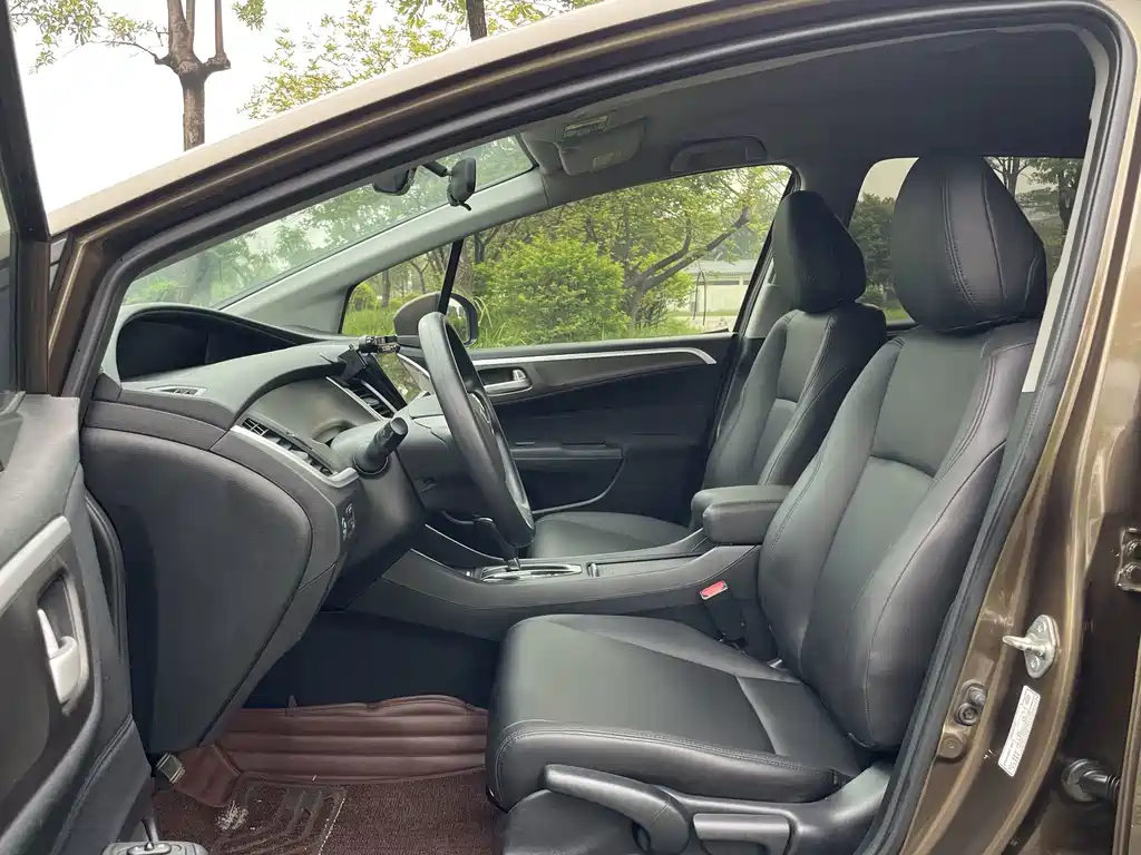 Honda Jade — миниатюра 5