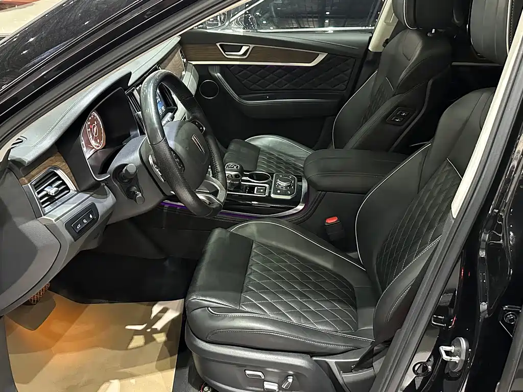 Hongqi HS7 3.0T Auto 4WD Connected Flagship Leader Edition 7-seat, фото 3