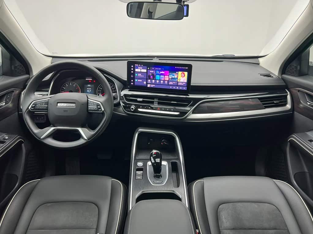 Haval Haval H6 1.5 л 2023 г. Белый, пробег 8000 км