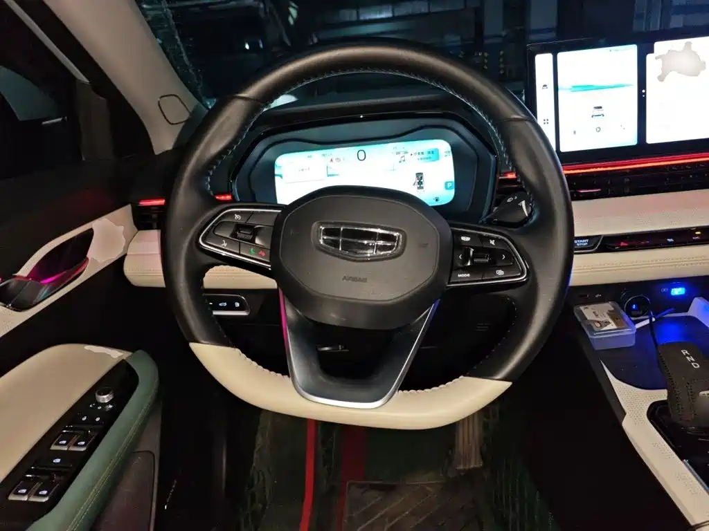 Geely L HiP — миниатюра 11