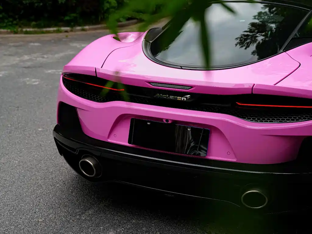 McLaren GT — миниатюра 4