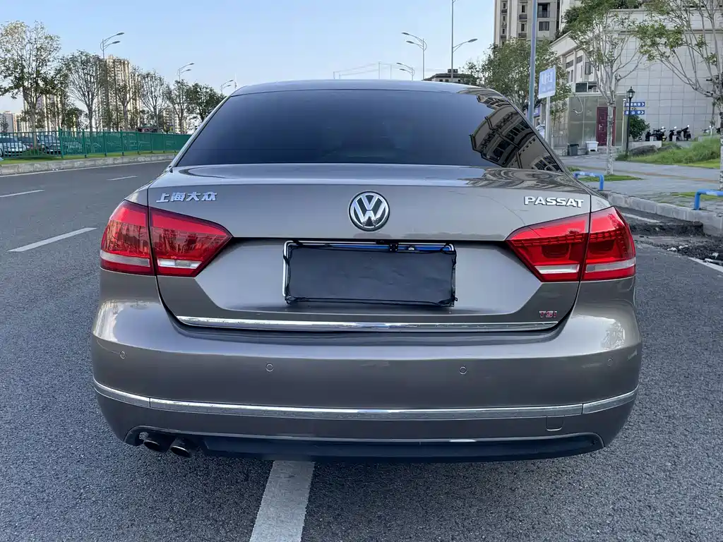 Volkswagen Passat 2.0TSI DSG Supreme Edition, фото 5