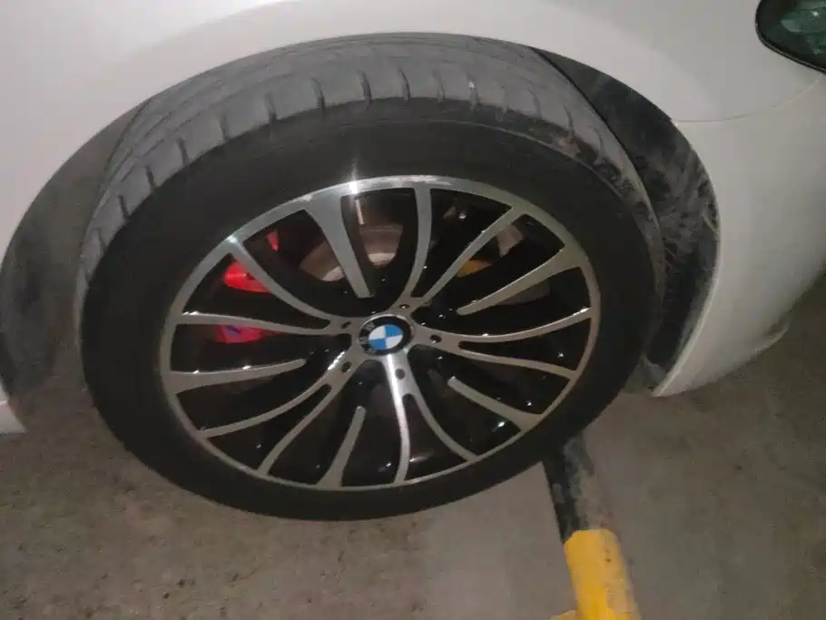 BMW 5 Series — миниатюра 6
