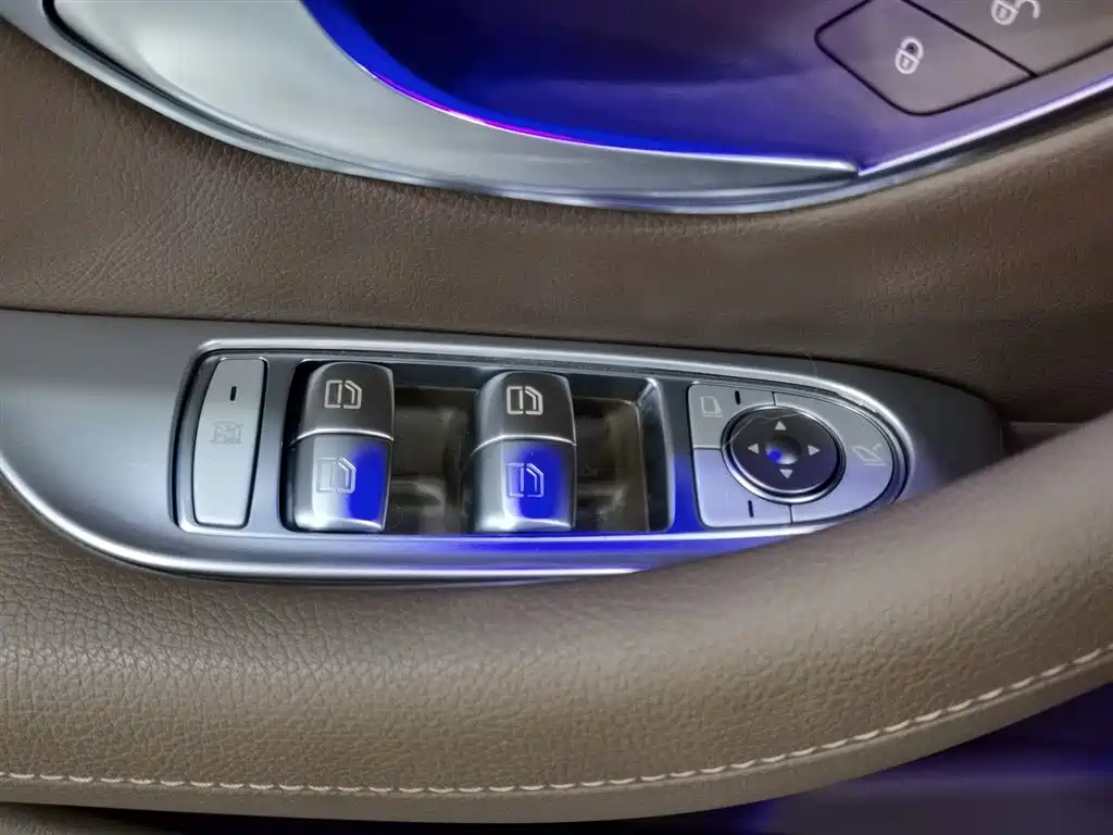 Mercedes-Benz E-Class E 2023 E 300 L Fashion