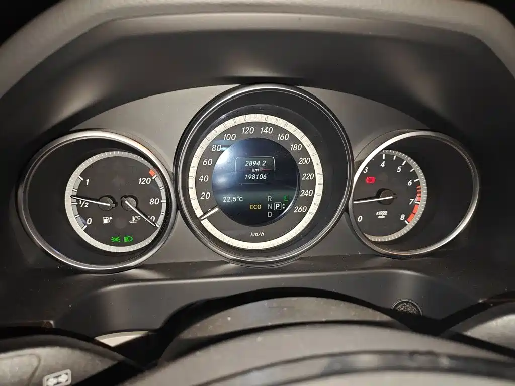 Mercedes-Benz E-Class E 2015 E 200 L