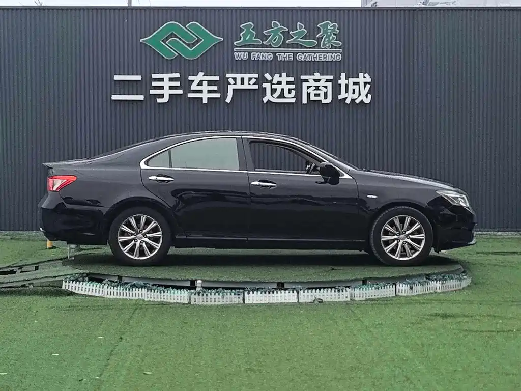 Lexus ES — миниатюра 2