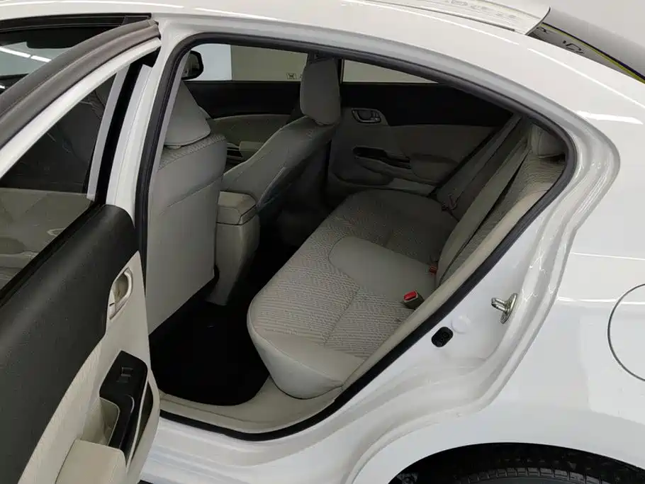 Honda Civic — миниатюра 11