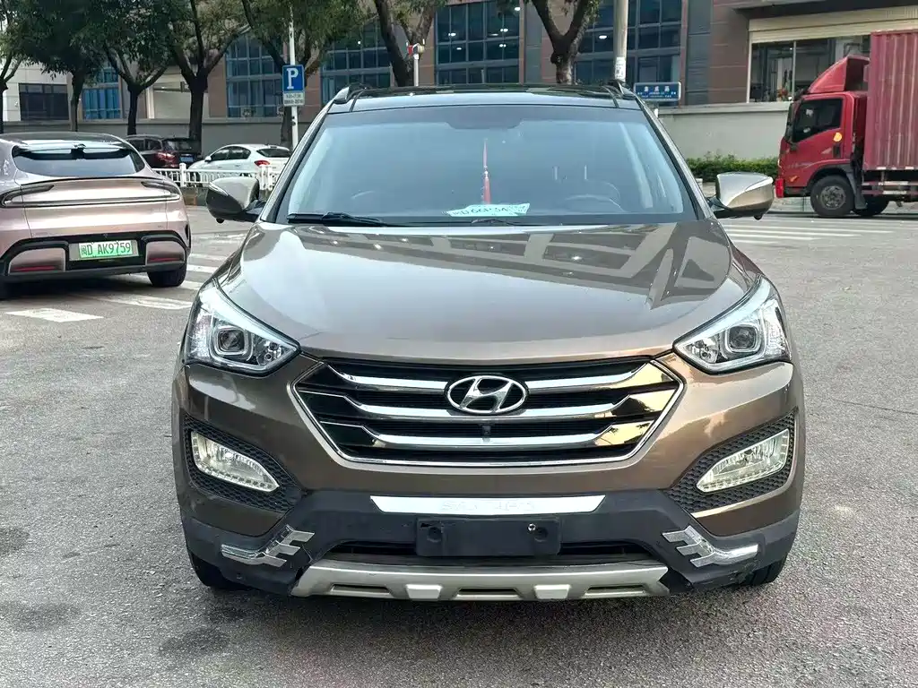 Hyundai Santa Fe — миниатюра 3