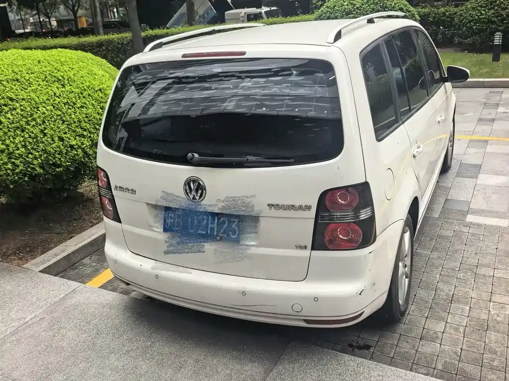 Volkswagen Touran — миниатюра 3