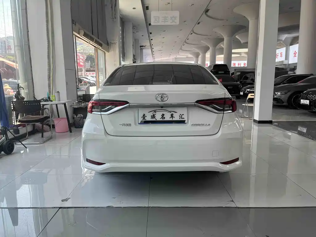 Toyota Corolla — миниатюра 6