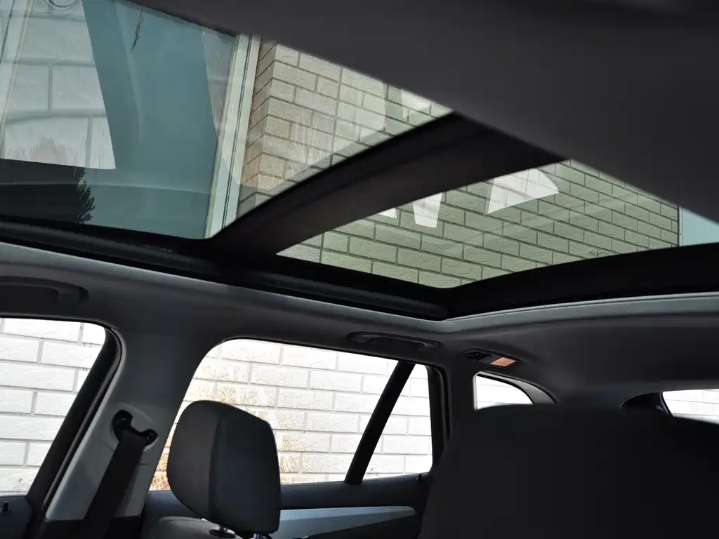 BMW X1 — миниатюра 11