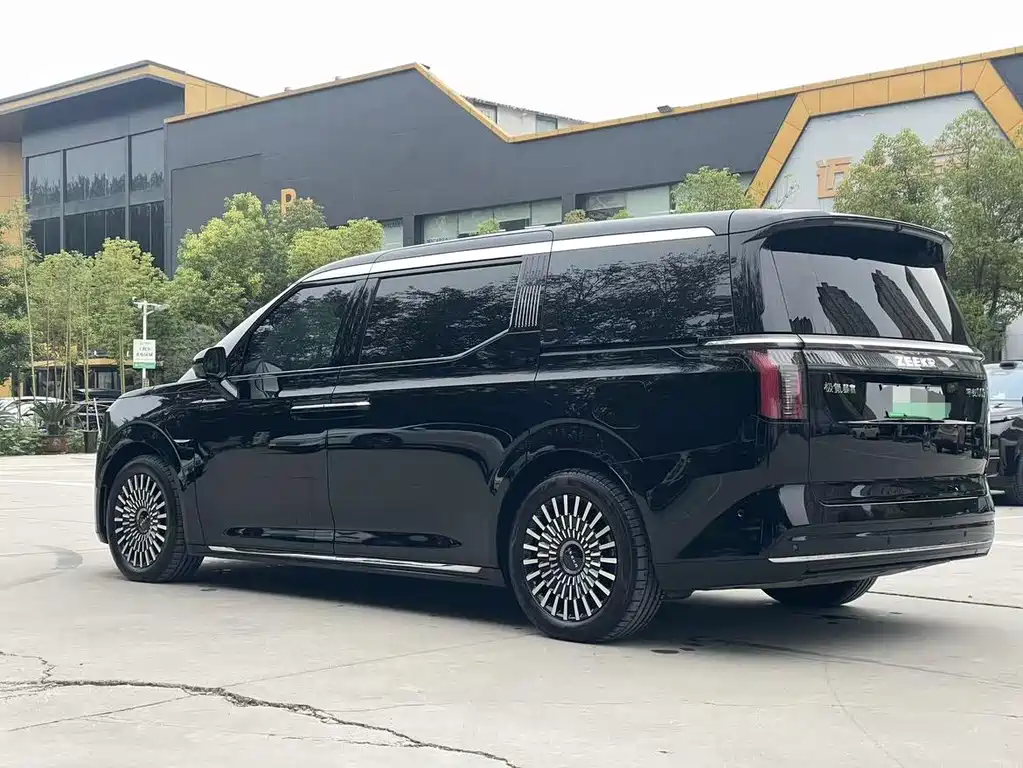 ZEEKR EXTREME KRYPTON 009