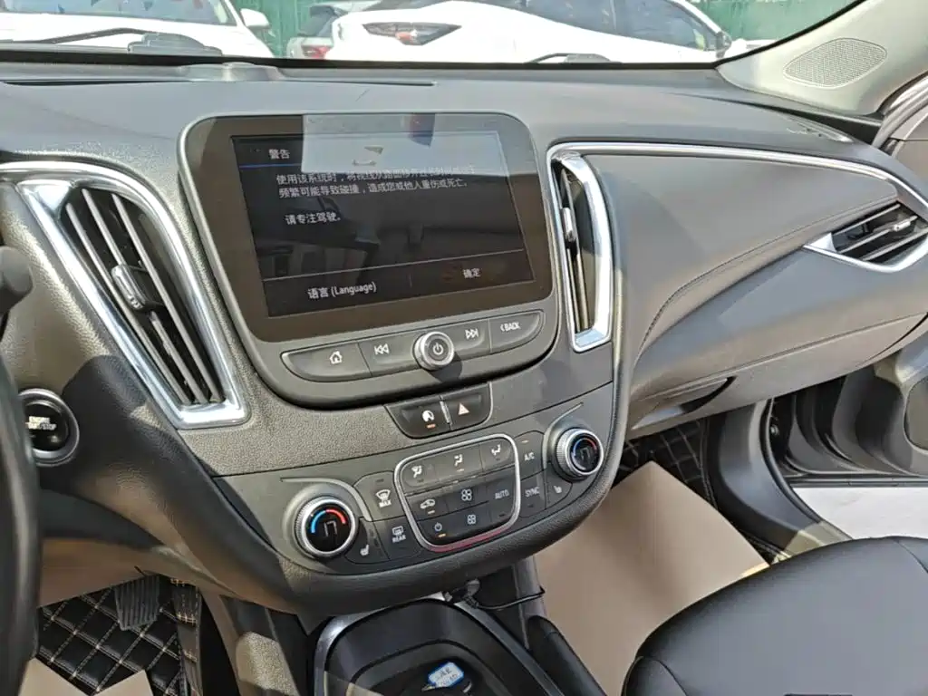 Chevrolet Malibu XL — миниатюра 13