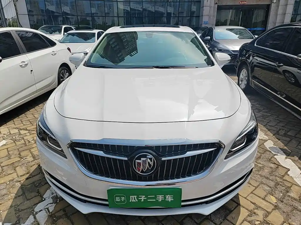 Buick LaCrosse — миниатюра 3