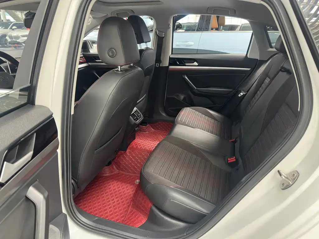 Volkswagen Lavida — миниатюра 10