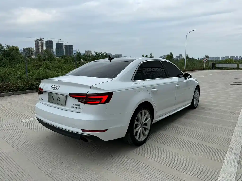 Audi A4L — миниатюра 5