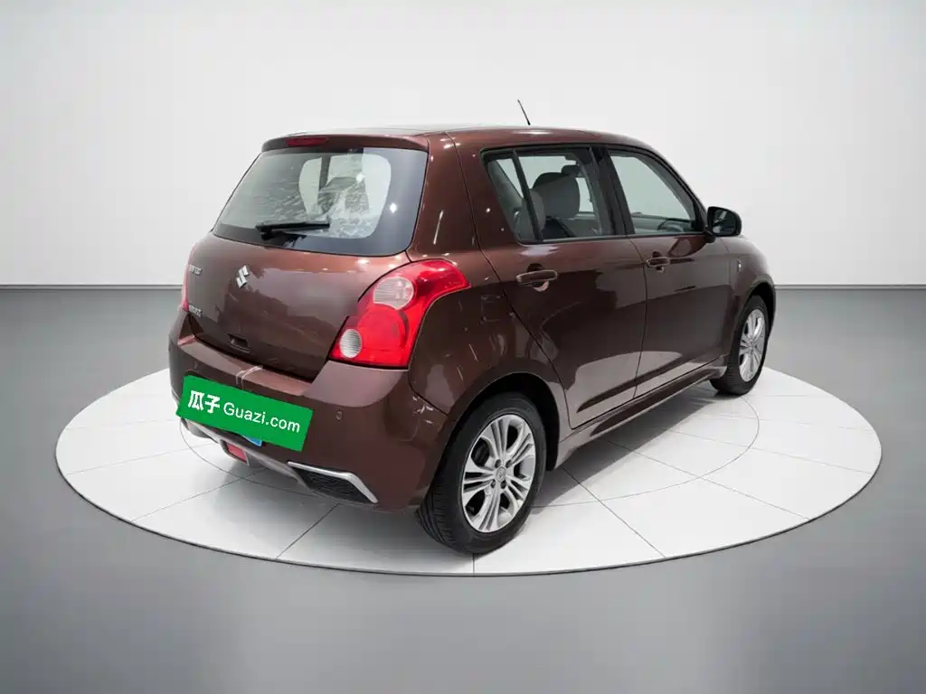 Suzuki Swift — миниатюра 4