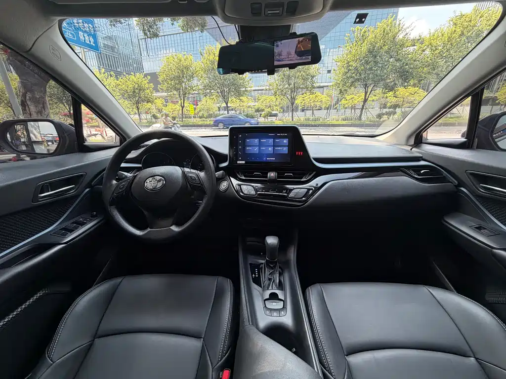 Toyota IZOA — миниатюра 15