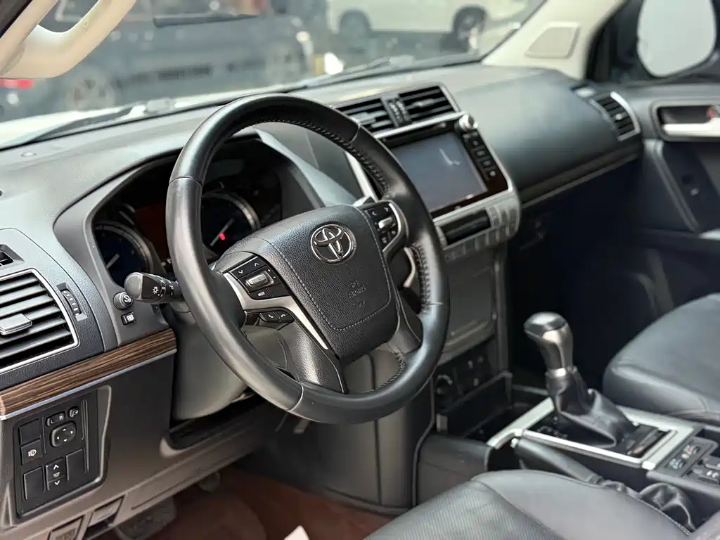 Toyota Land Cruiser Prado 2018 3.5L AT TX-L