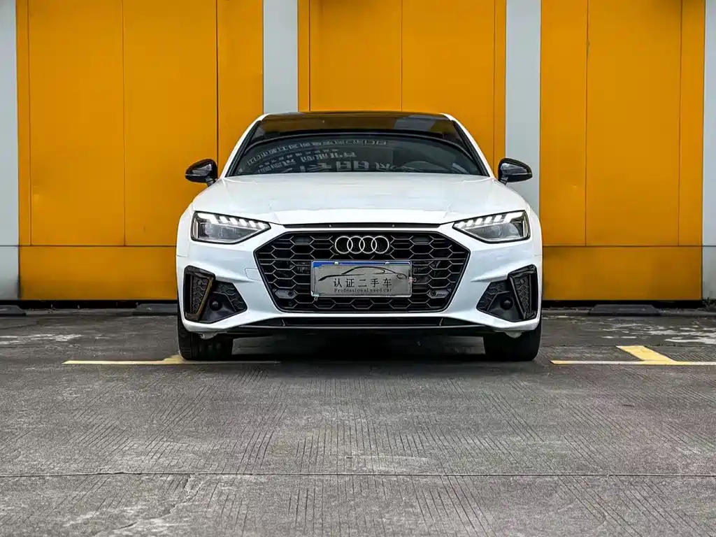 Audi A4L 40 TFSI Luxury Dynamic Type, фото 2