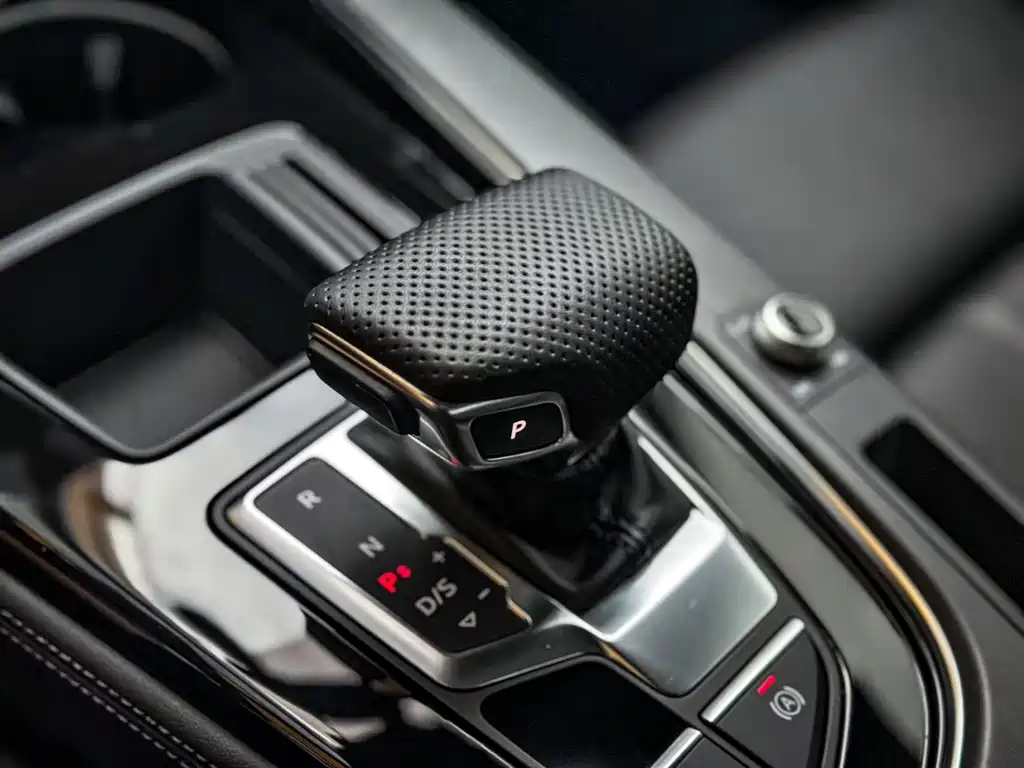 Audi A4L 40 TFSI Luxury Dynamic Type, фото 6