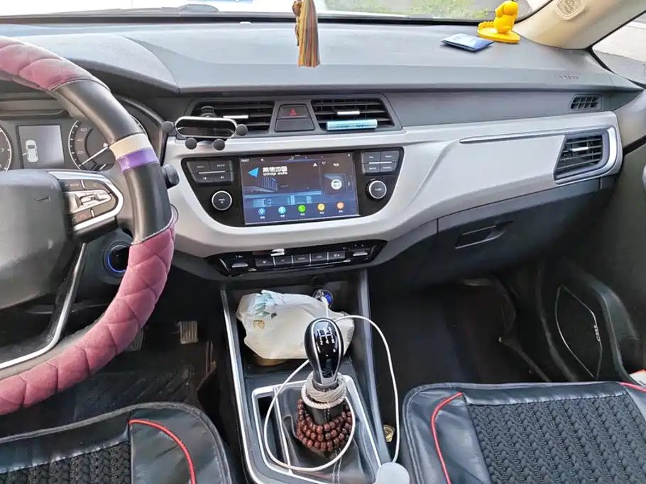 Geely Vision X3 — миниатюра 13