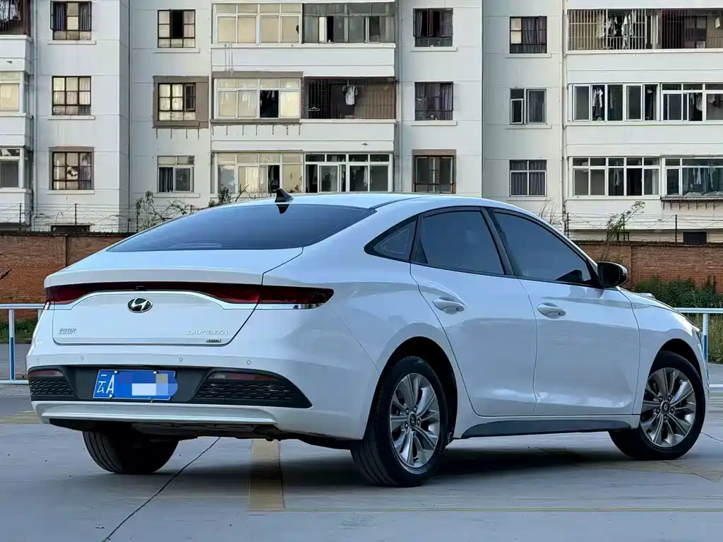 Hyundai Fista — миниатюра 8