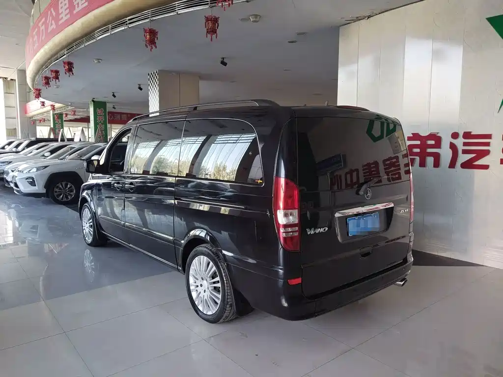 Mercedes-Benz Viano — миниатюра 10