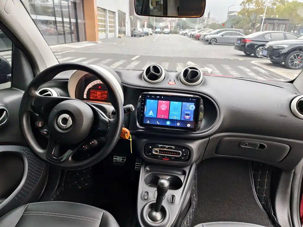 smart Smart Fortwo — миниатюра 15