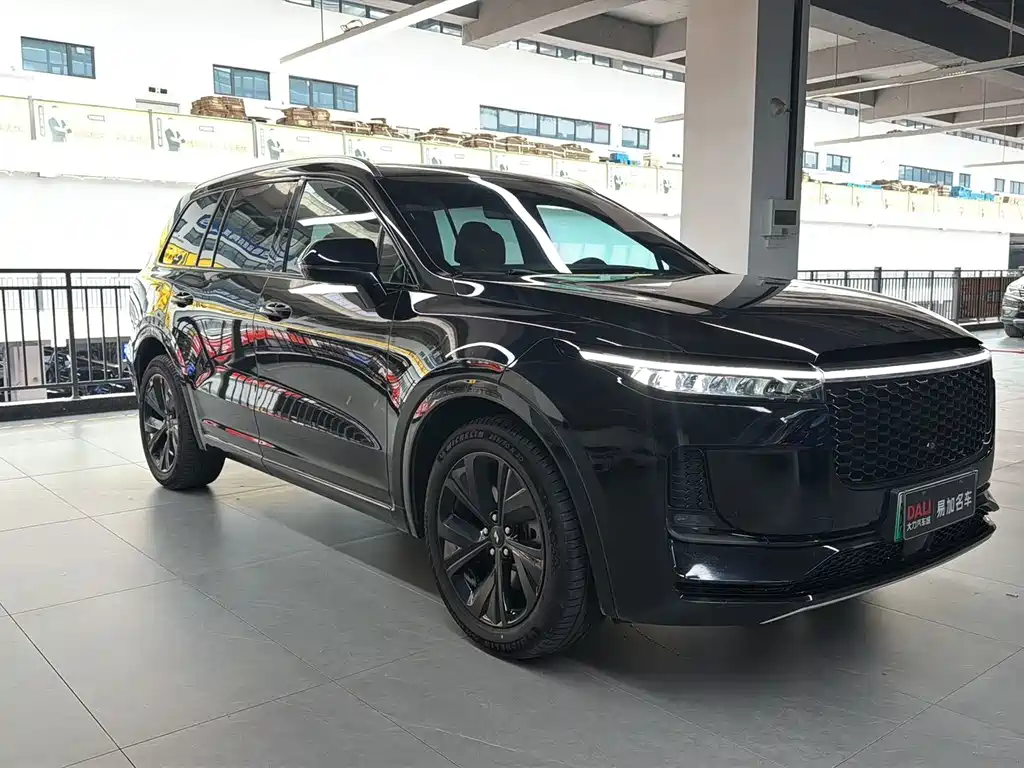 Li Auto ONE 2021 6 мест