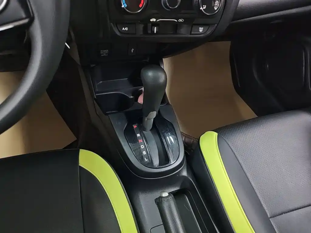 Honda Fit — миниатюра 14