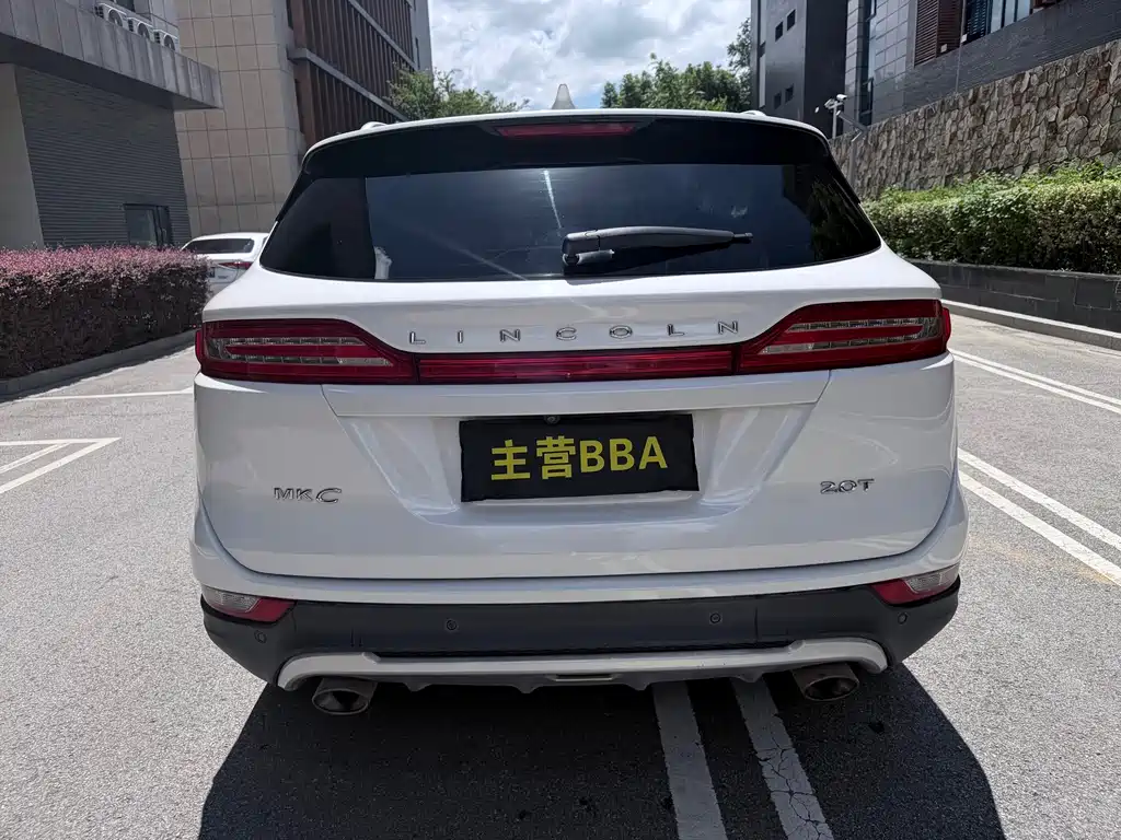 Lincoln MKC — миниатюра 15