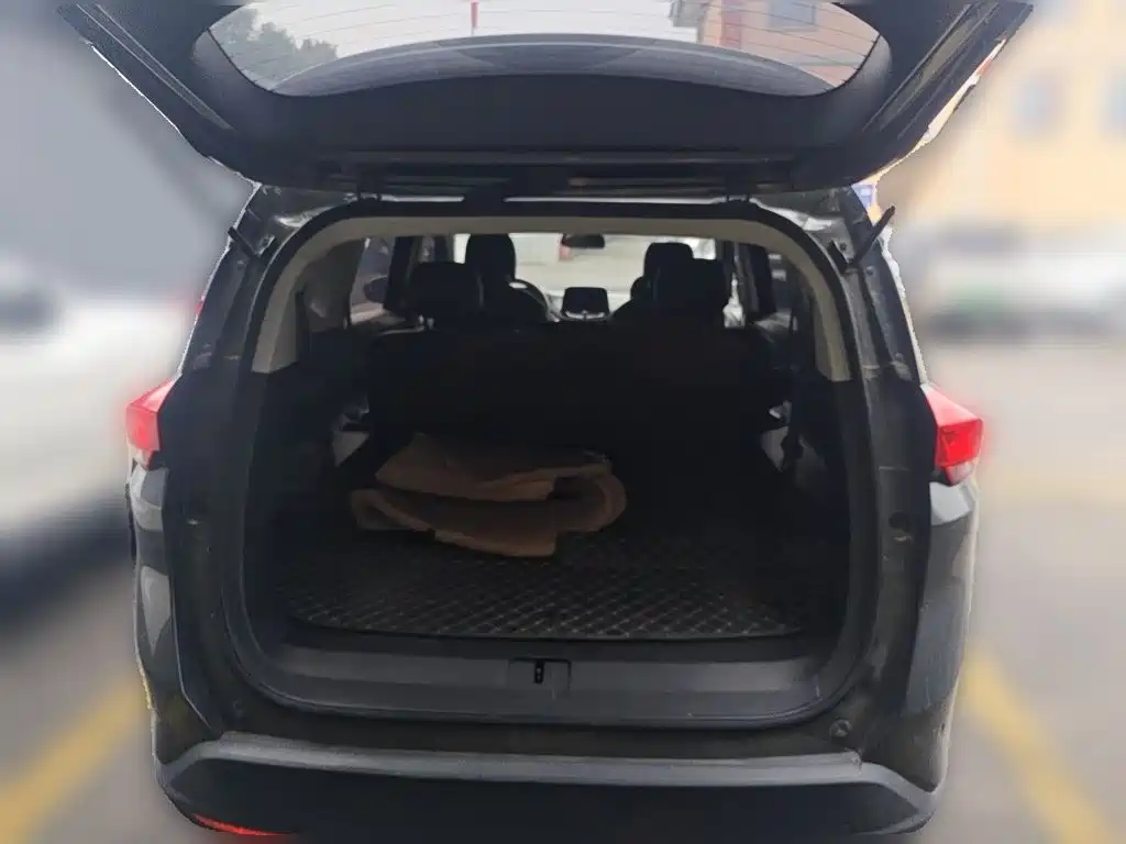 Chevrolet Volando — миниатюра 20