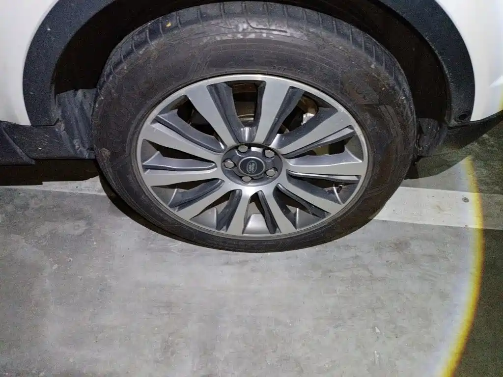 Land Rover Evoque — миниатюра 25