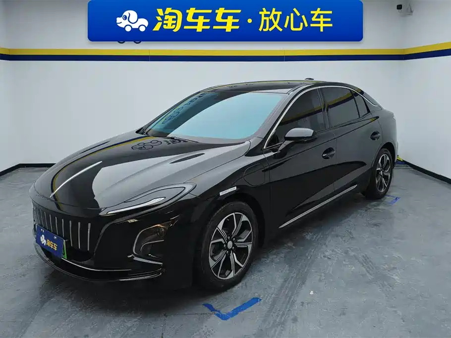 Hongqi Hongqi E-QM5 2024