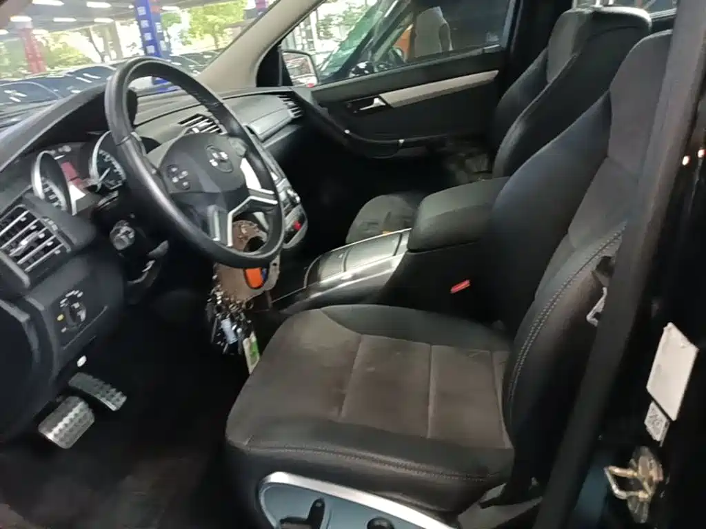 Mercedes-Benz R-Class — миниатюра 15