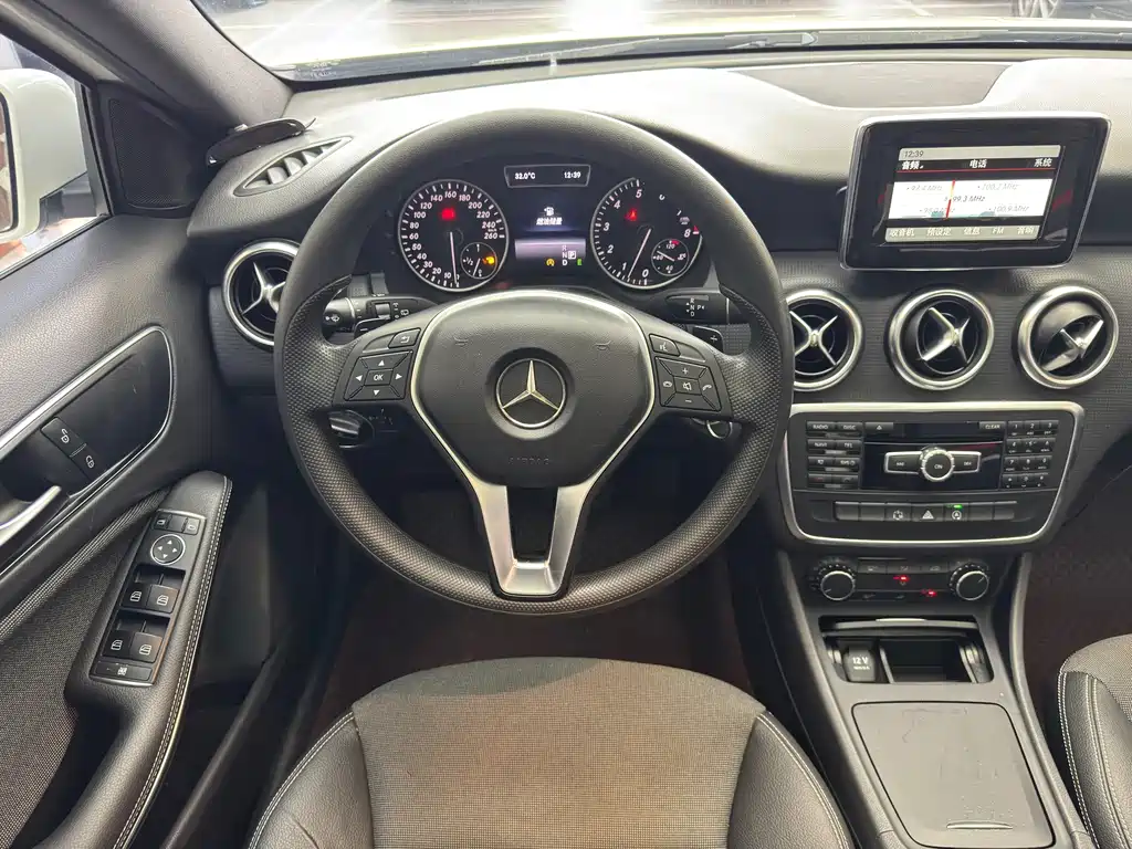 Mercedes-Benz A-Class (Import) — миниатюра 11