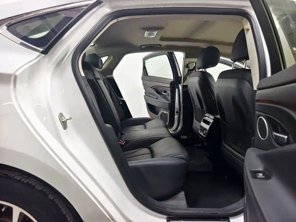 Geely Borui — миниатюра 16