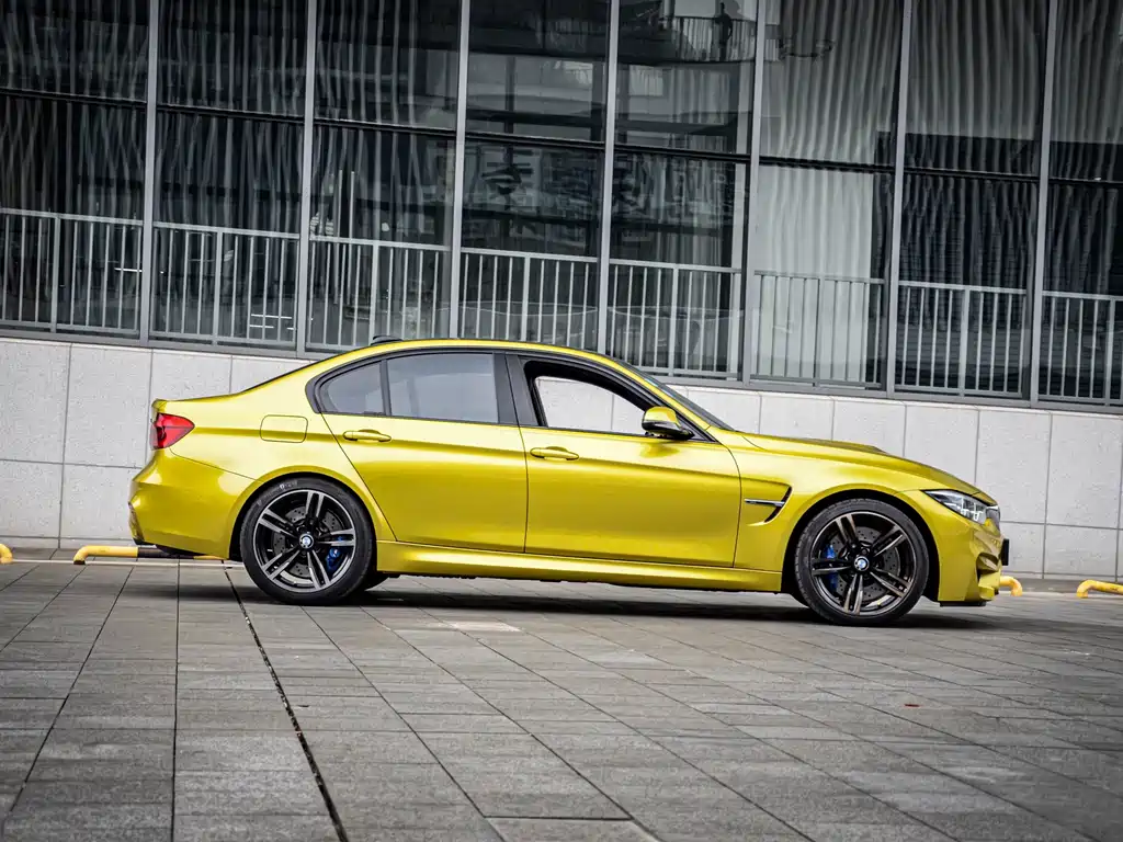 BMW M3 — миниатюра 9