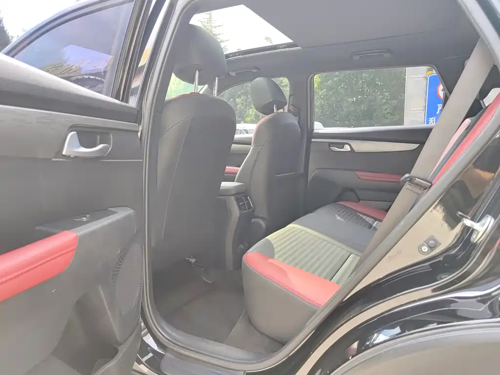 Kia Sportage — миниатюра 9