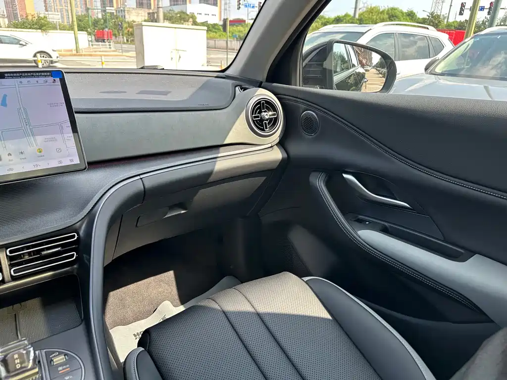 BYD Sealion 05 DM-i — миниатюра 16