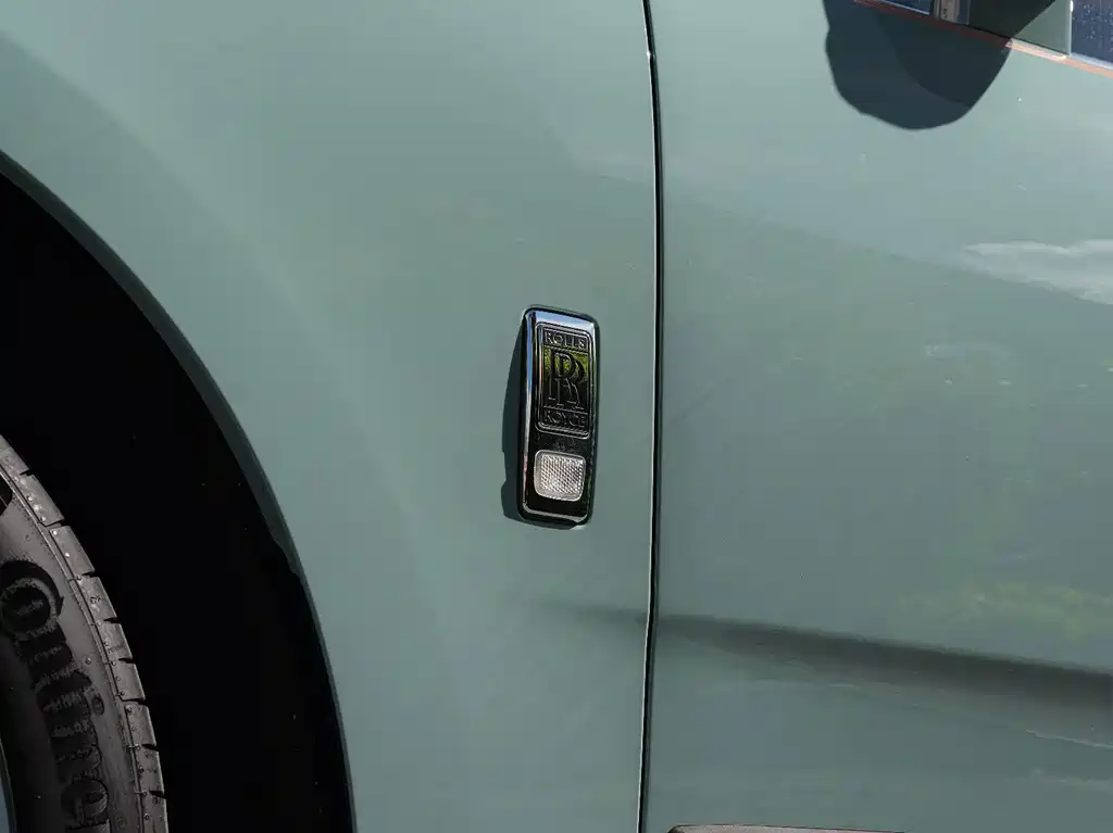 Rolls-Royce Cullinan — миниатюра 8